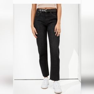 American Eagle 90s Boyfriend Jeans
